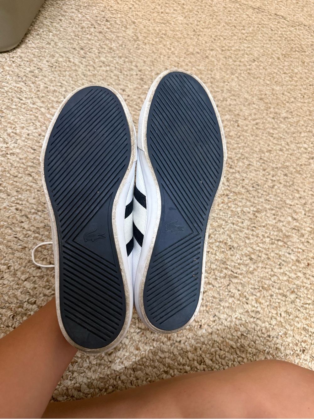 Lacoste Men's White Low-Top Sneakers - Picture 2 of 3